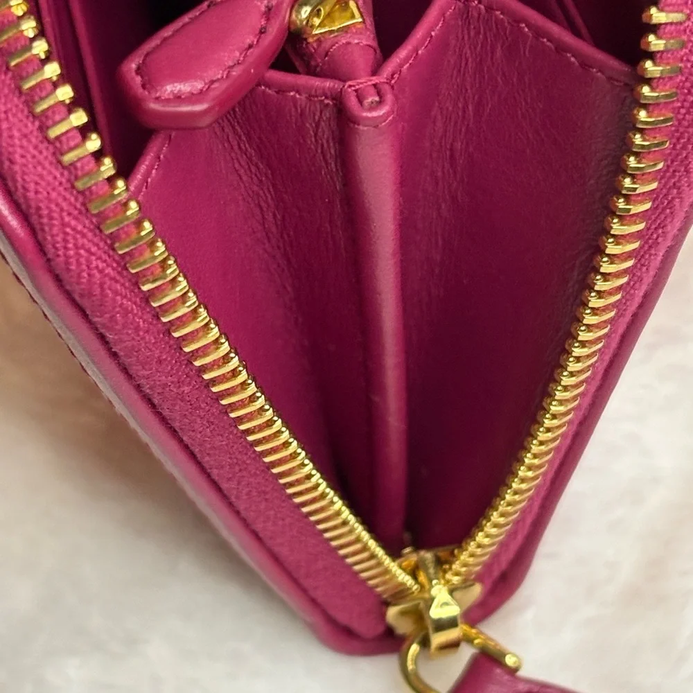 Prada Fuchsia Quilted Wallet - Picture 7 of 12
